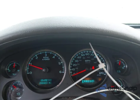 2008 Chevrolet Tahoe Lt z USA, uszkodzony, nr VIN 1GNFC13068R116143